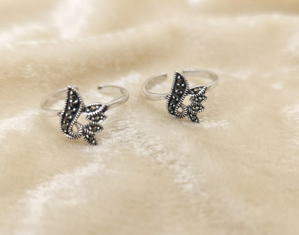 Marcasite Peacock Silver Toe Rings