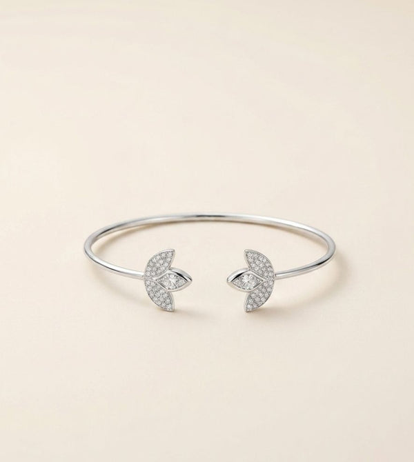 Leaf Fan Zircon Open Silver Kada
